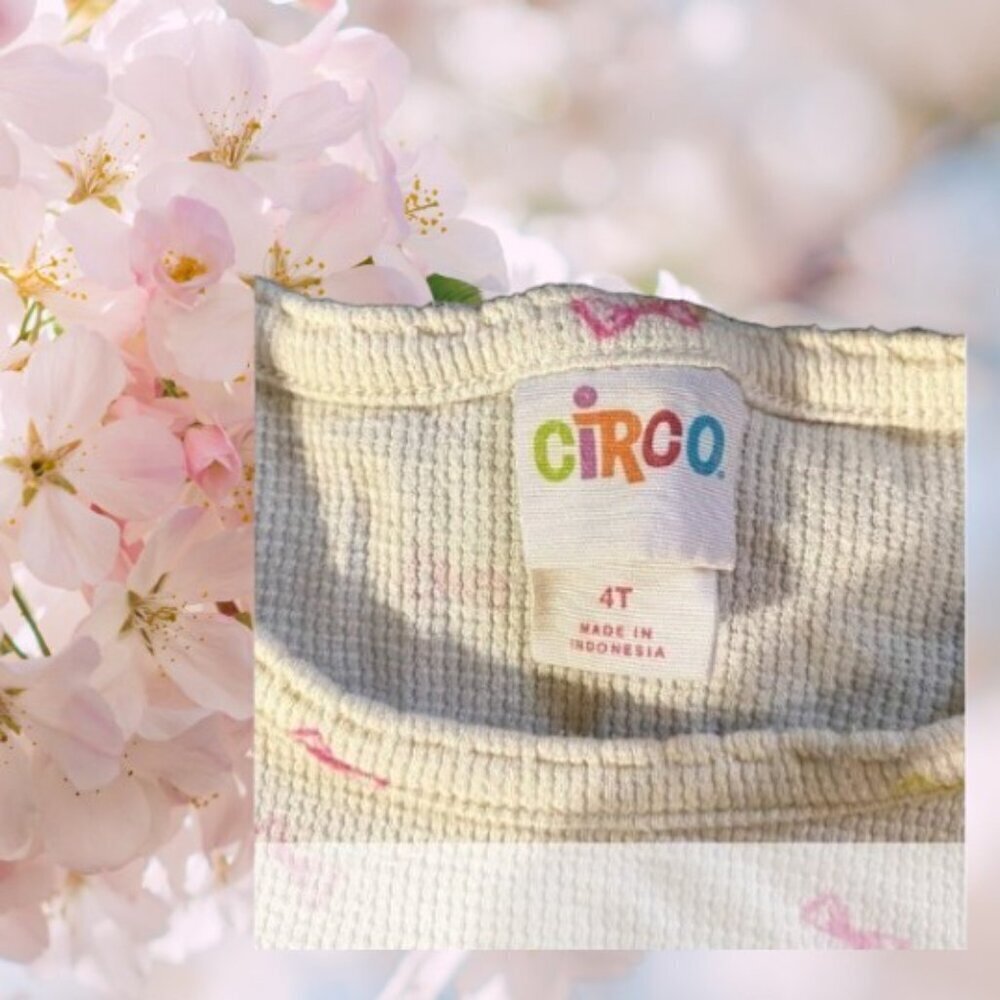Circo Pattern Design Top - Picture 2 of 10